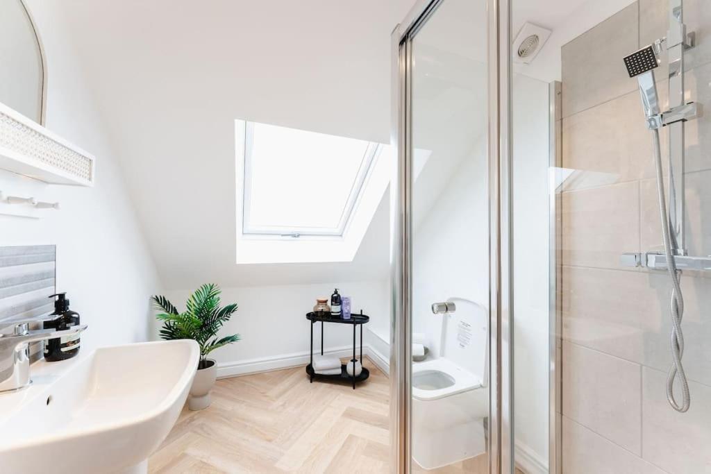 Boutique Apartment - Mazerystays Exley Luaran gambar
